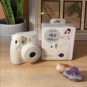 New! Fujifilm Instax Mini 8+ Instant Camera